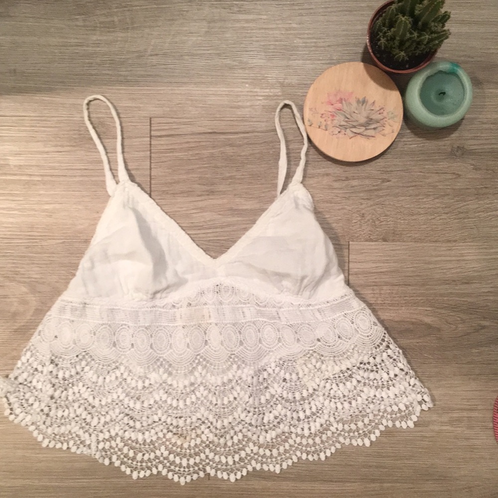 Hollister | White Eyelet CropTop